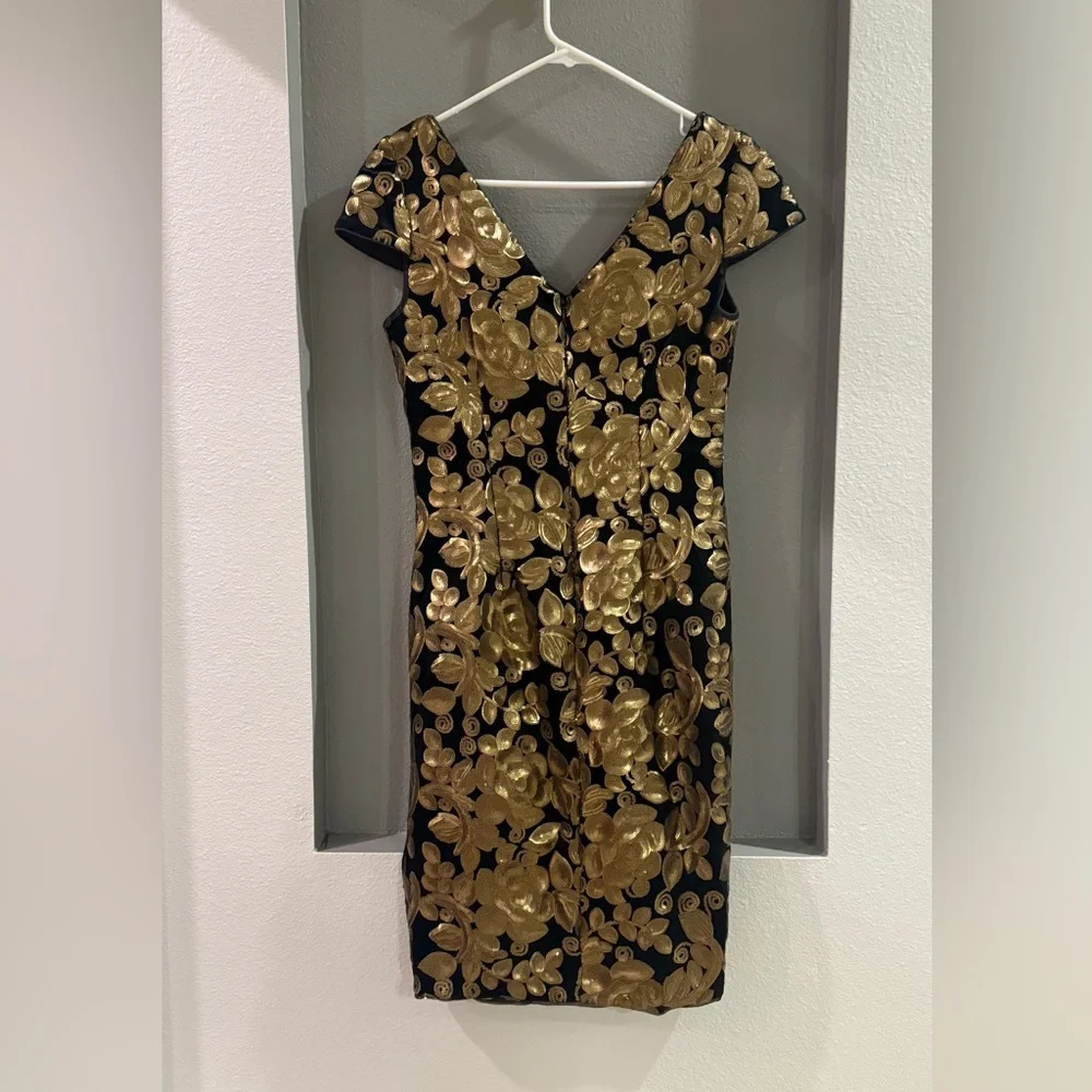 Adrianna Papell Black Velvet Gold Sequins Cocktail Dress - Picture 2 of 6